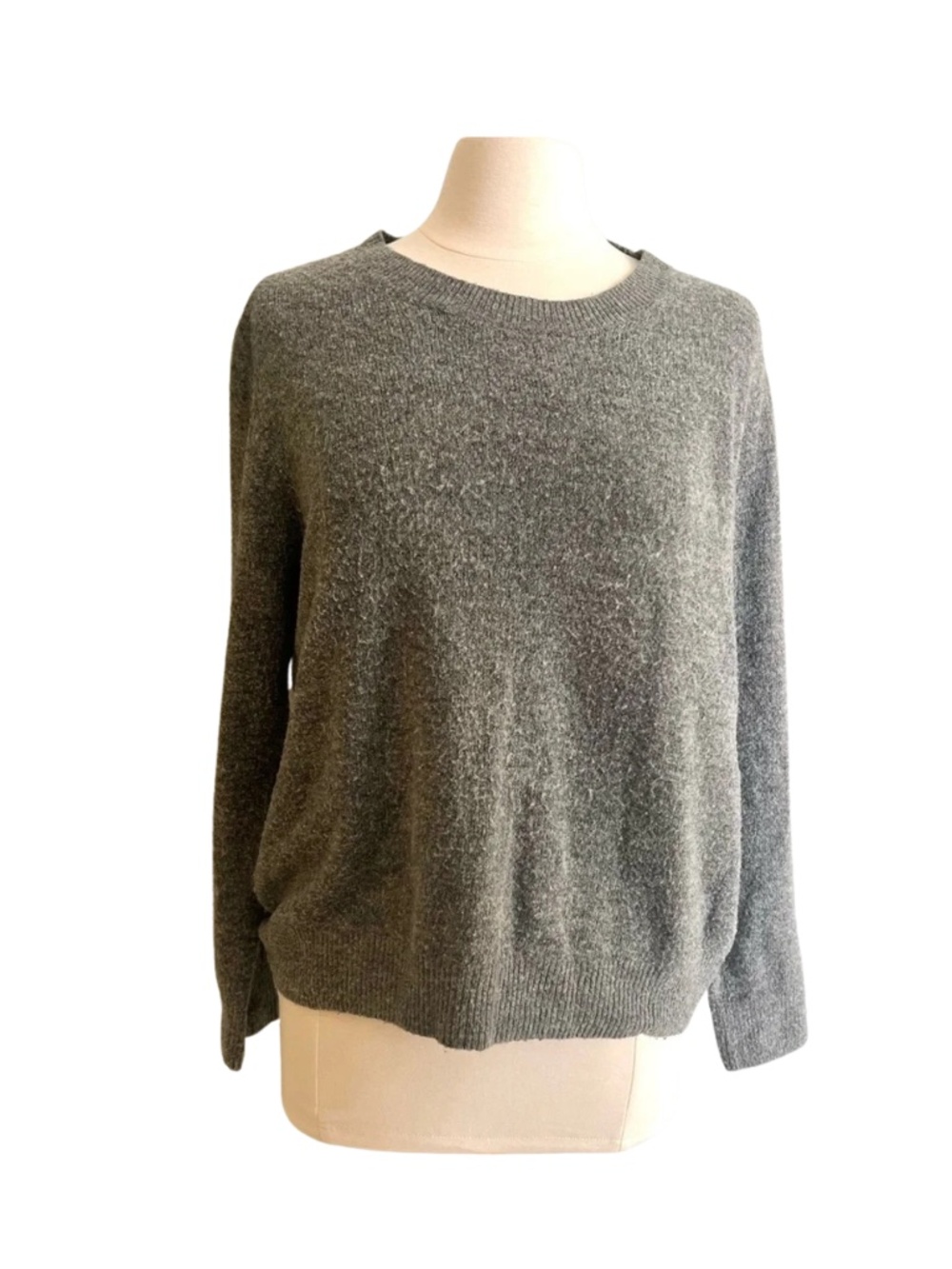 H&M Gray Crewneck Knit Sweater Size XL